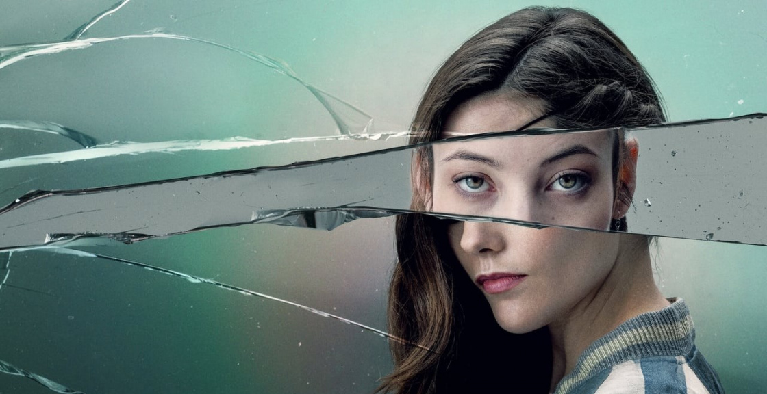 دختر در آینه THE GIRL IN THE MIRROR